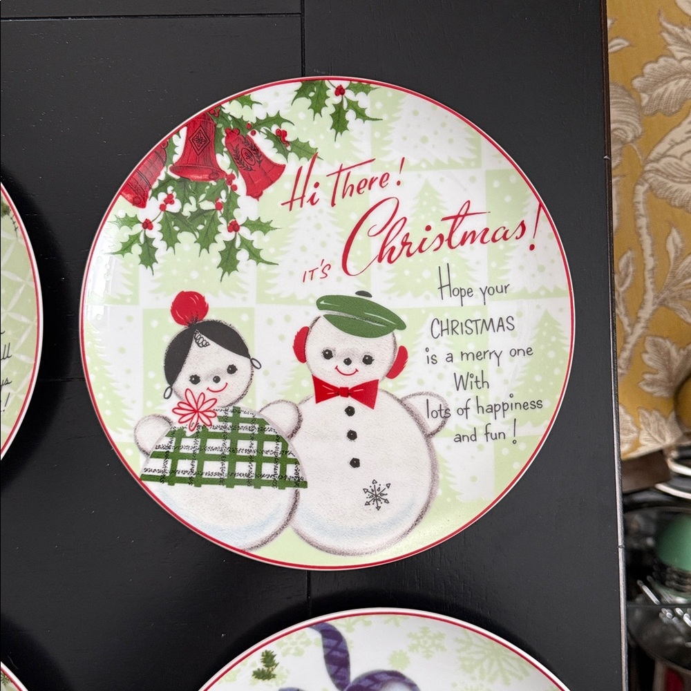 Rosanna “Happy Christmas” Vintage Style Coupe Plates (Set of 4) New in Box NIB - Picture 3 of 7